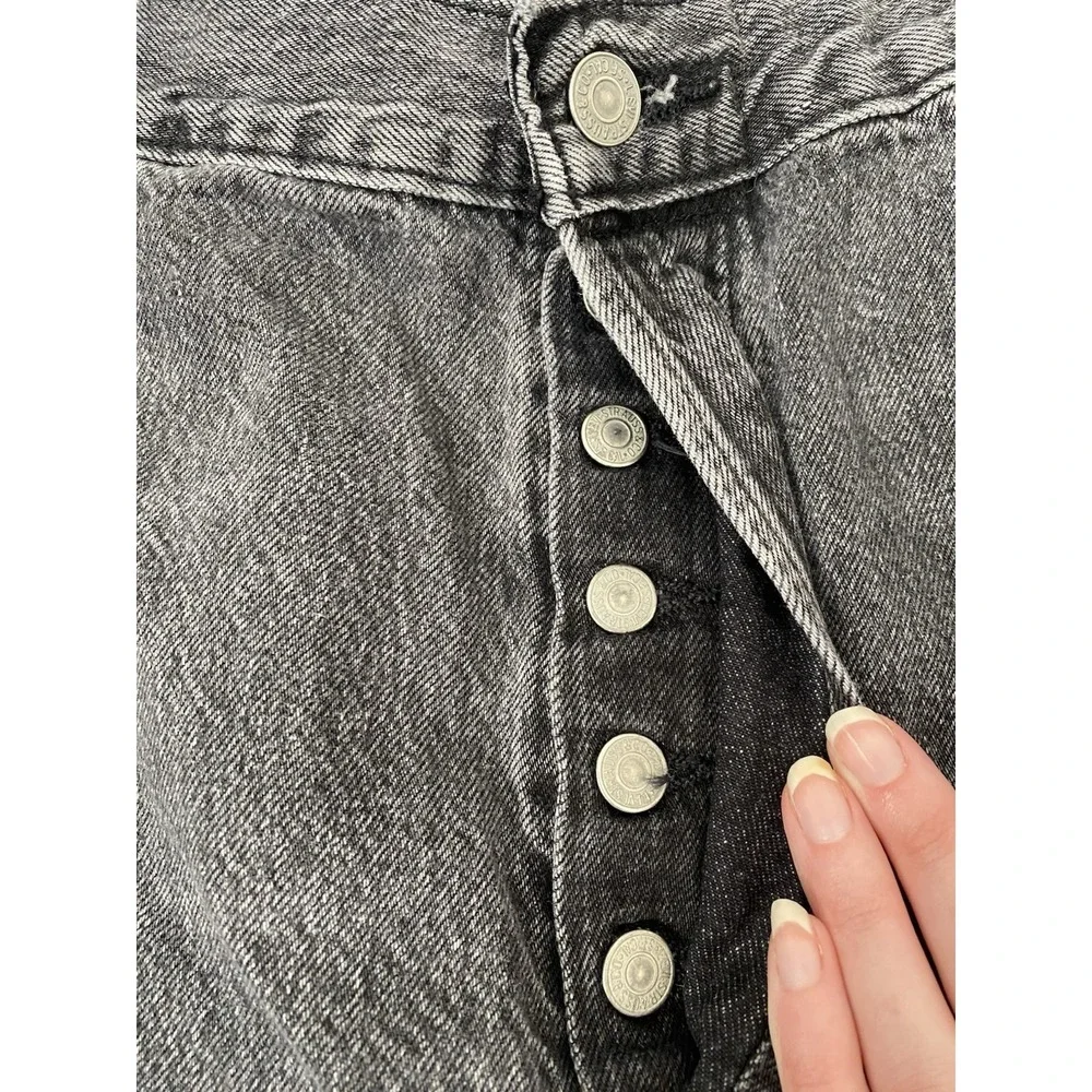 Levi's 501‎ Straight Leg Button Fly Jeans Gray Mens Size 40x30 Denim Skater Y2K